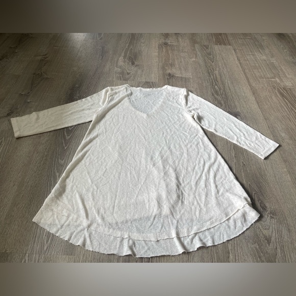 wallpapher Medium Cream Half Sleeve Womens Blouse - Picture 5 of 6